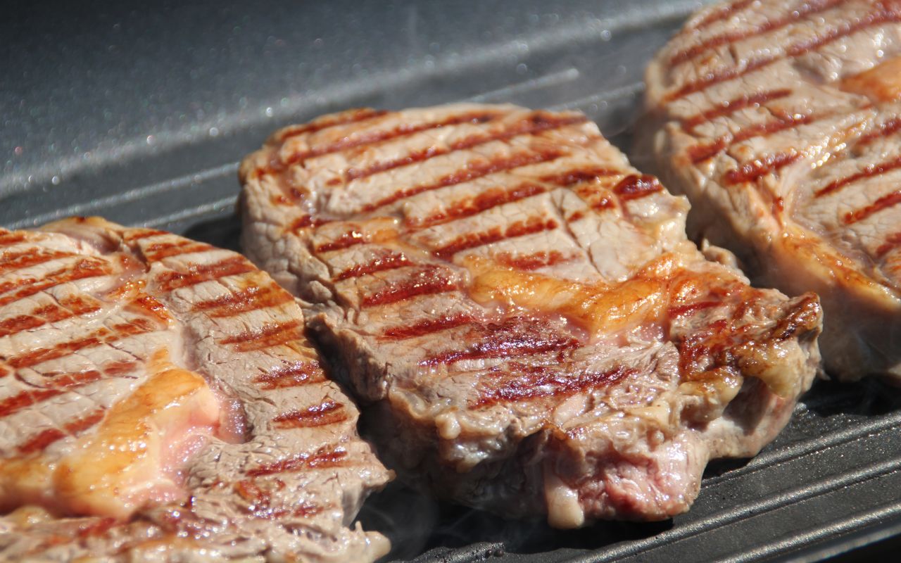 Ribeye Steak, so brät man es! Der Bio Koch