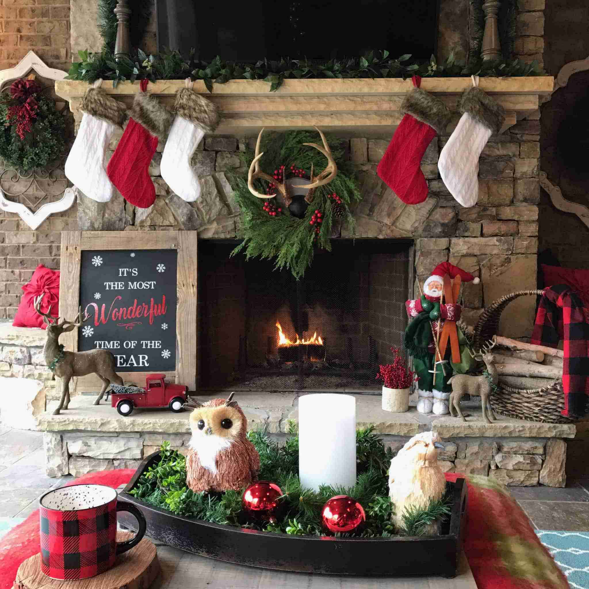 DIY Holiday and Christmas Decorating Ideas on a Budget