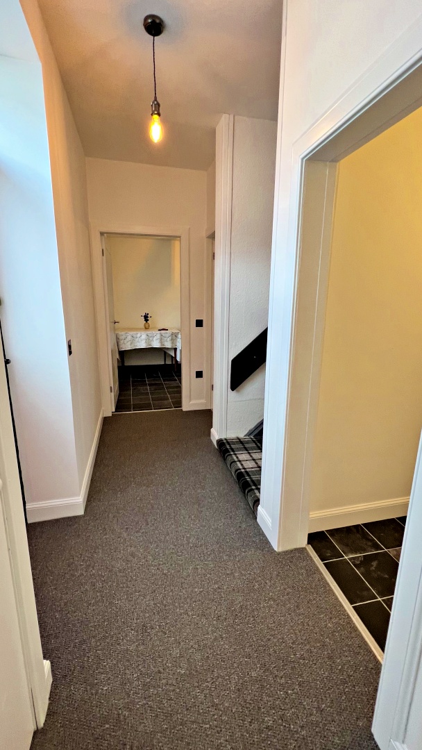 1 Mackenzie Street Derek Mackenzie Solicitors & Estate Agent