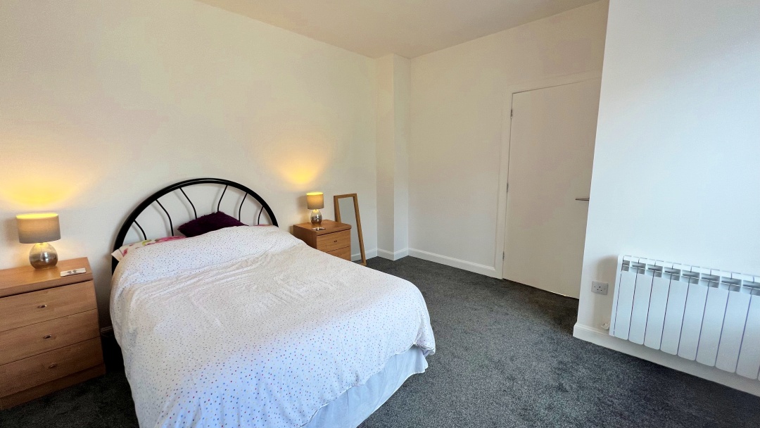 1 Mackenzie Street Derek Mackenzie Solicitors & Estate Agent