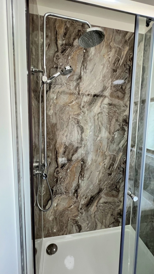 1 Mackenzie Street Derek Mackenzie Solicitors & Estate Agent