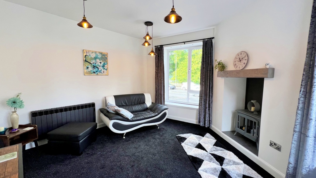 1 Mackenzie Street Derek Mackenzie Solicitors & Estate Agent