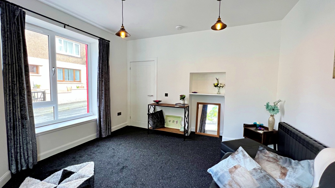 1 Mackenzie Street Derek Mackenzie Solicitors & Estate Agent