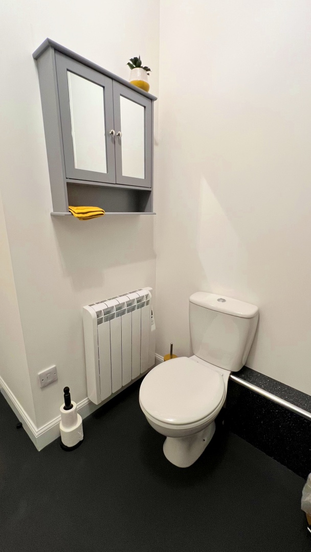 1 Mackenzie Street Derek Mackenzie Solicitors & Estate Agent