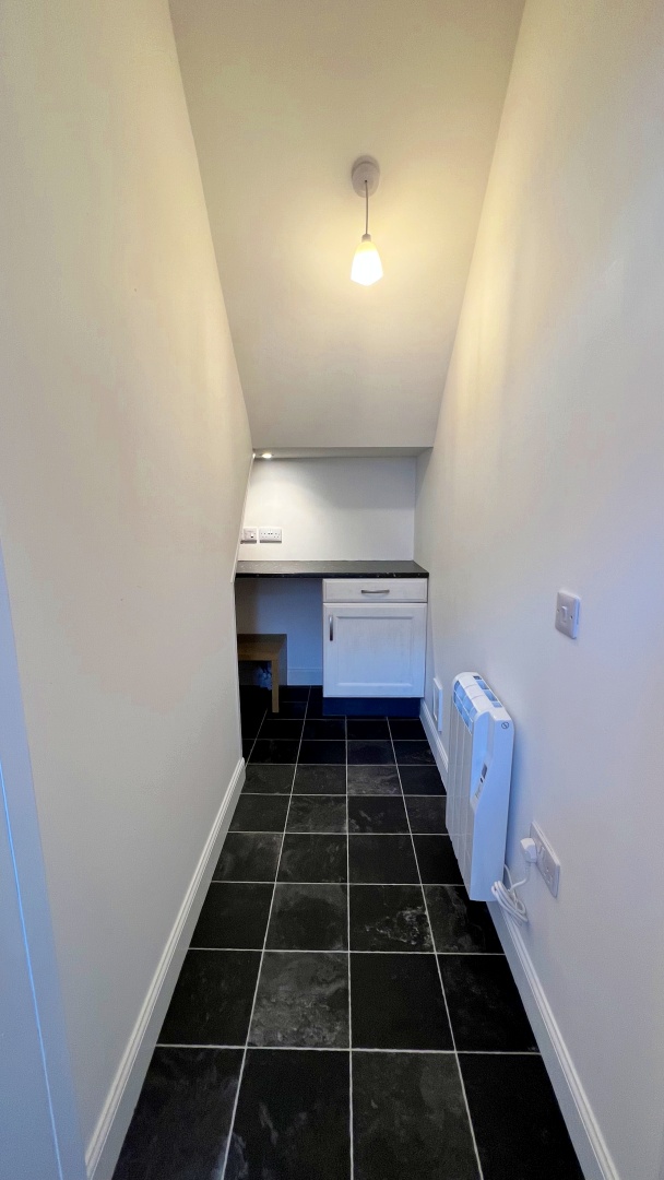 1 Mackenzie Street Derek Mackenzie Solicitors & Estate Agent