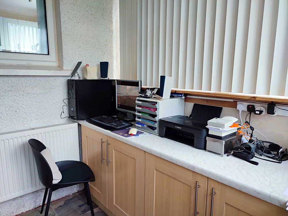 20 Skigersta Derek Mackenzie Solicitors & Estate Agent