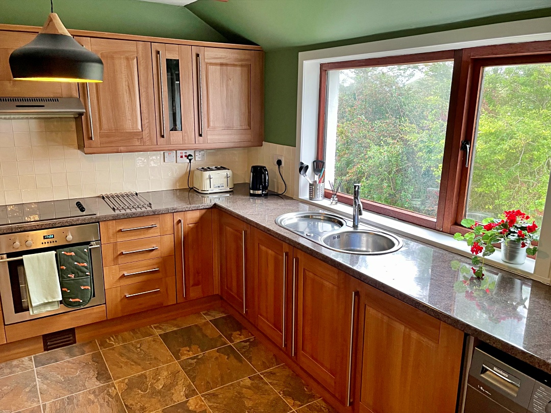 76 East End Balallan Derek Mackenzie Solicitors & Estate Agent