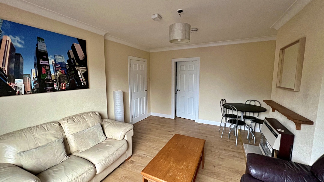 13 Leverhulme Drive Derek Mackenzie Solicitors & Estate Agent