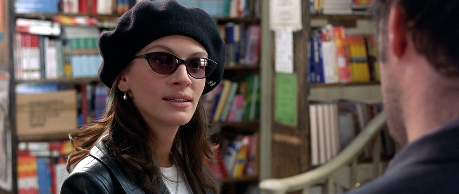 Notting Hill **** (1999, Hugh Grant, Julia Roberts, Rhys Ifans) Classic Movie Review 184