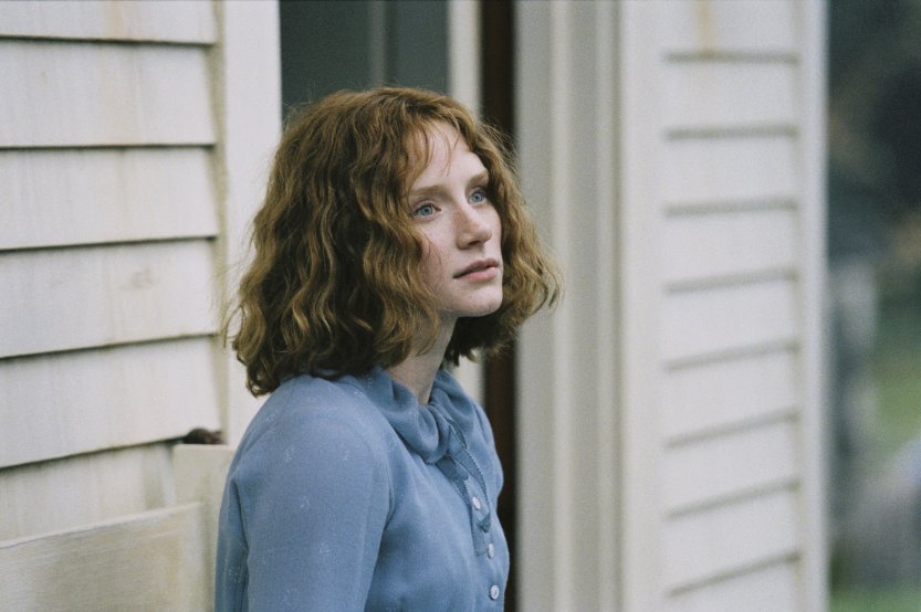The Village *** (2005, Bryce Dallas Howard, Joaquin Phoenix, William