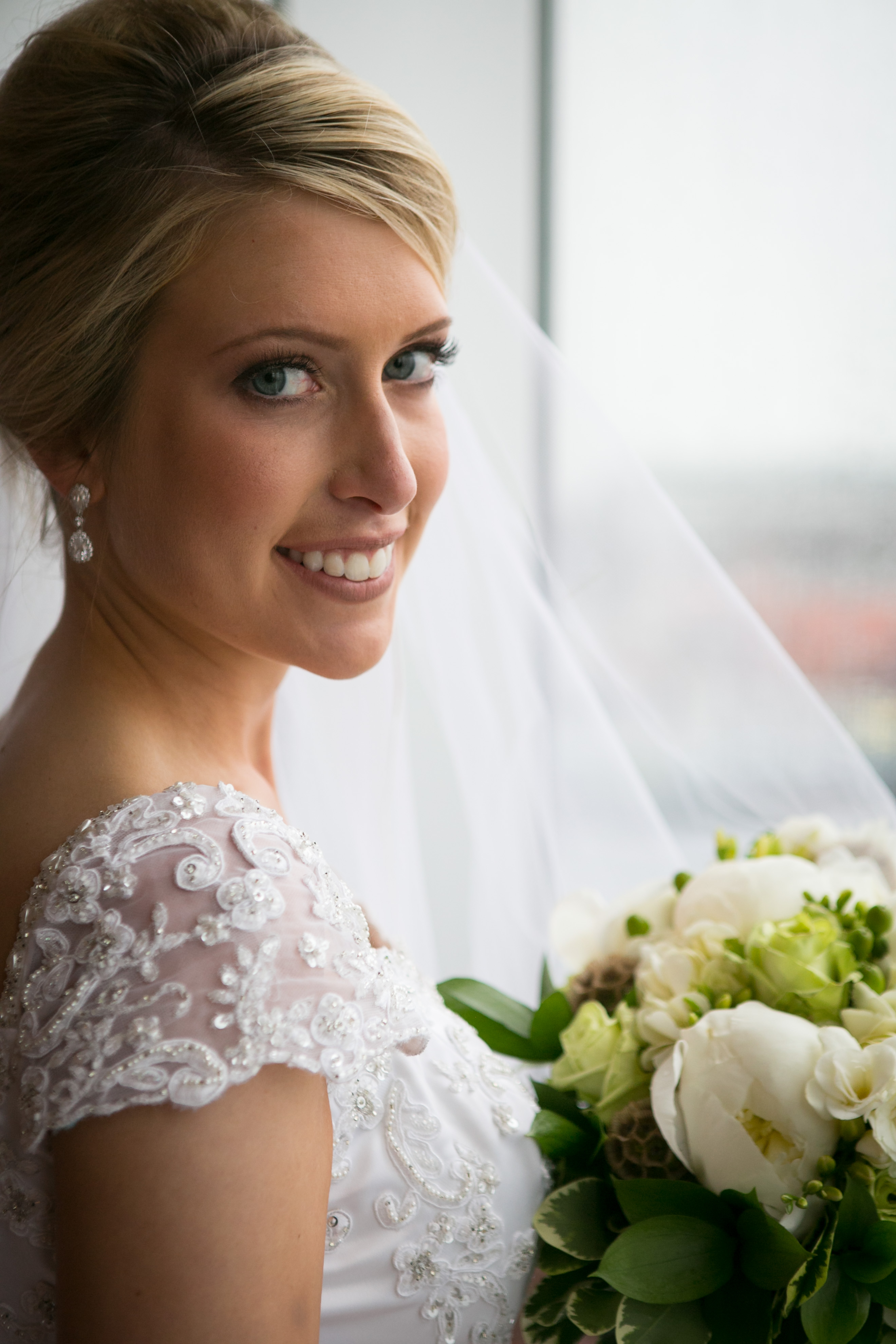 Laura Duluth Minnesota Bridal Makeup Artist « Derick Cich Makeup