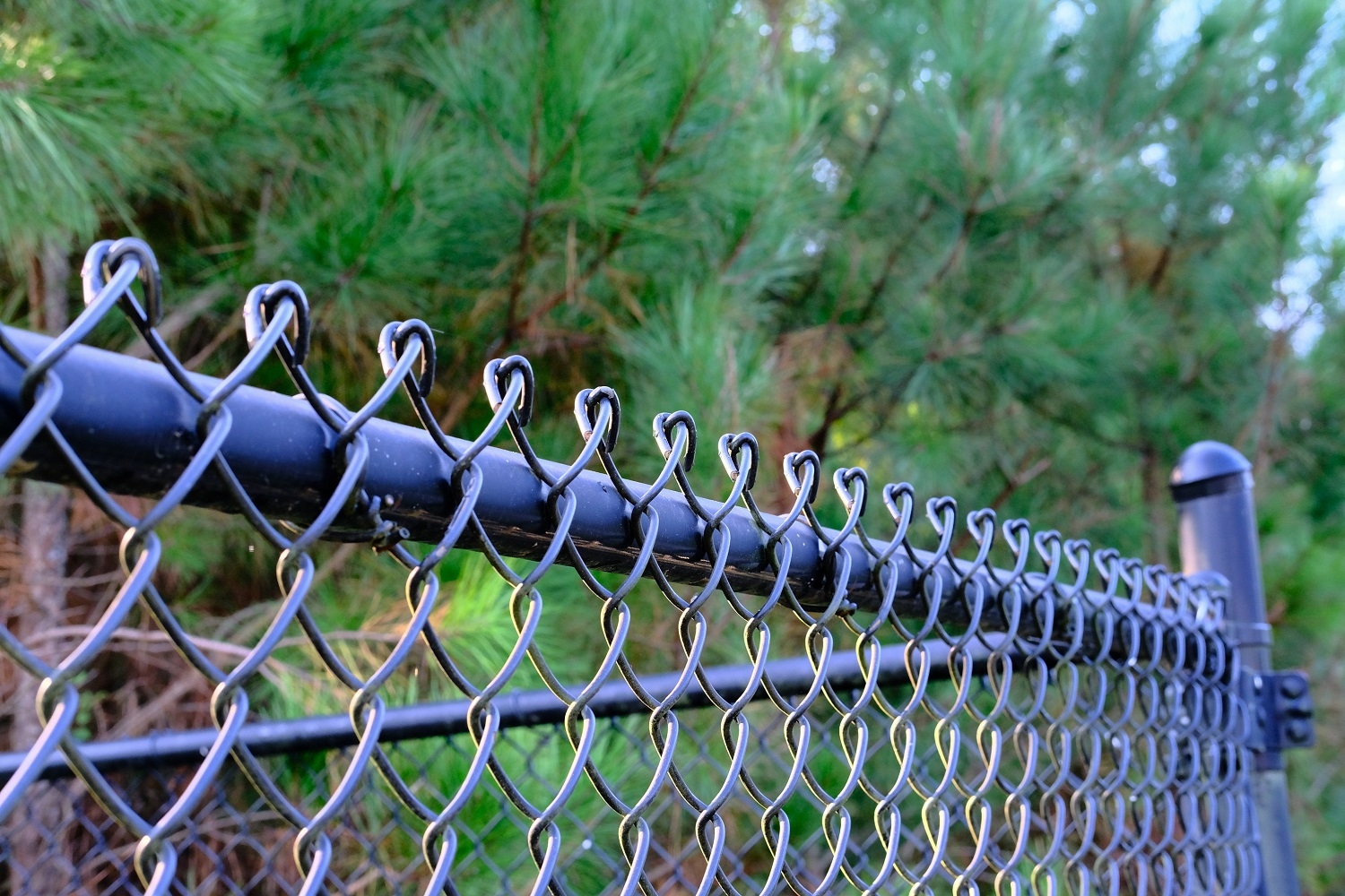 What Gauge ChainLink Fence Should You Use?