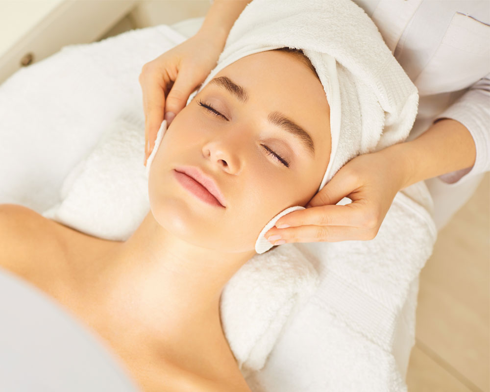5 Reasons to Get a Deep Cleansing Facial