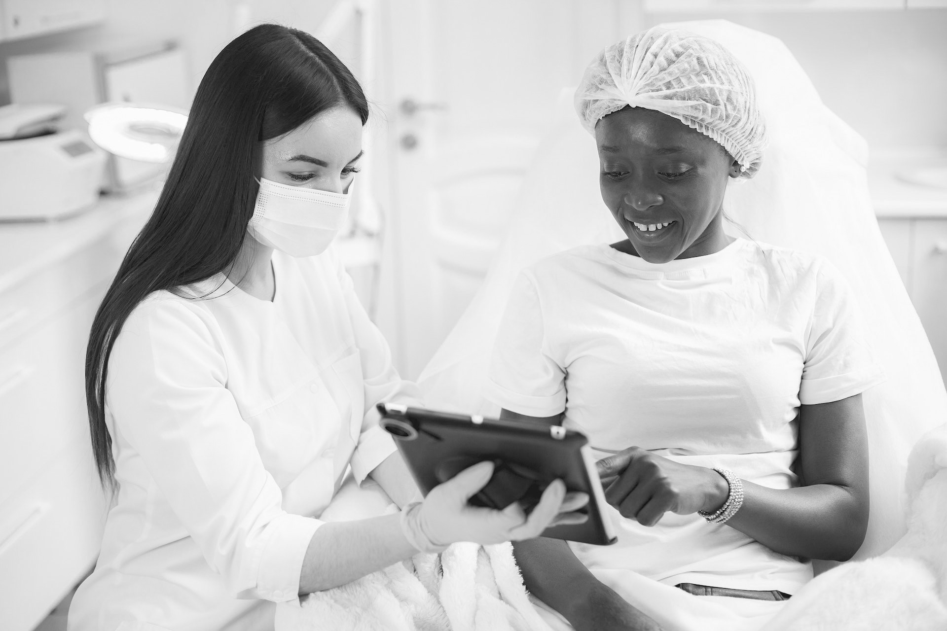 Cutera Secret RF MicroNeedling Derm Medics