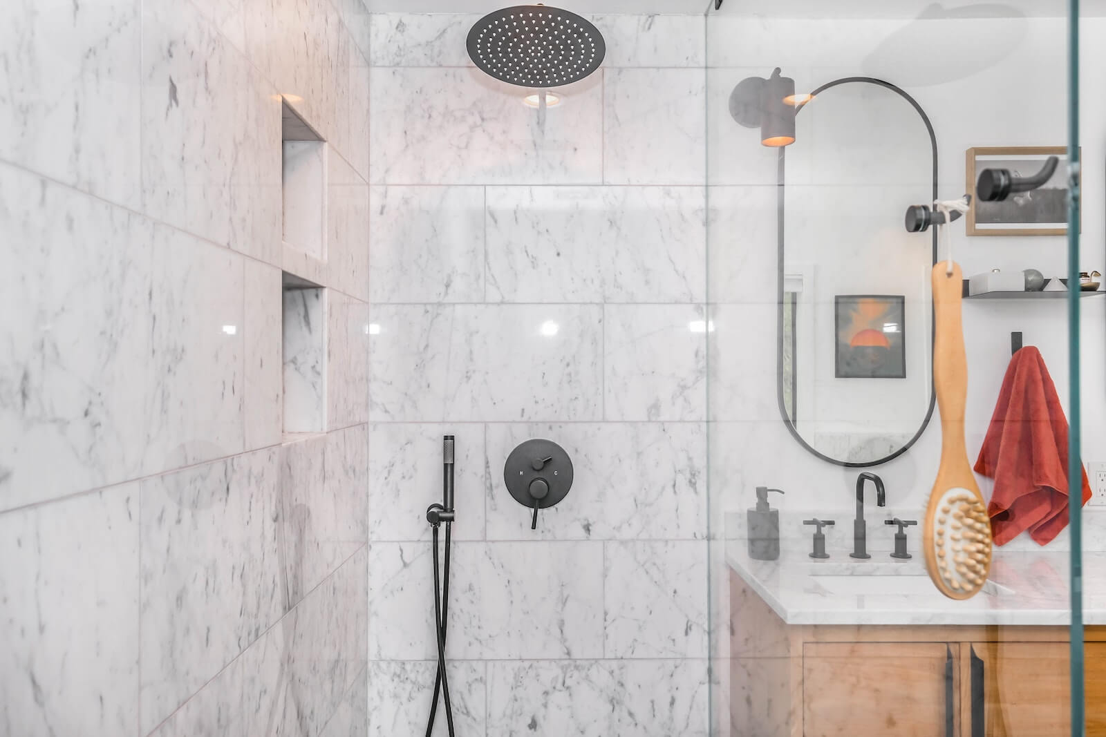 How To Listen To Music In The Shower? 5 Ideas Descriptive Audio