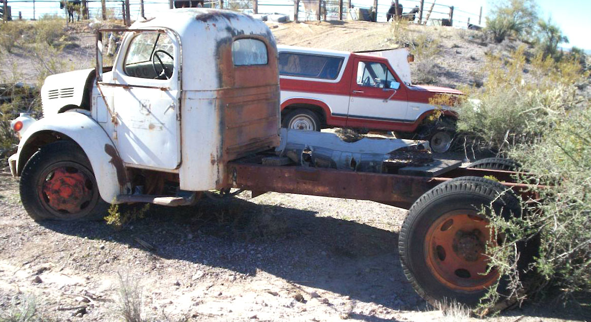 1949 Reo Model D19B SWB Semi Tractor Truck For Sale