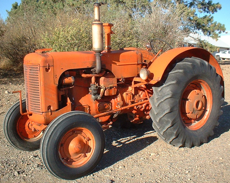 1952 Case Model LA Farm Tractor For Sale