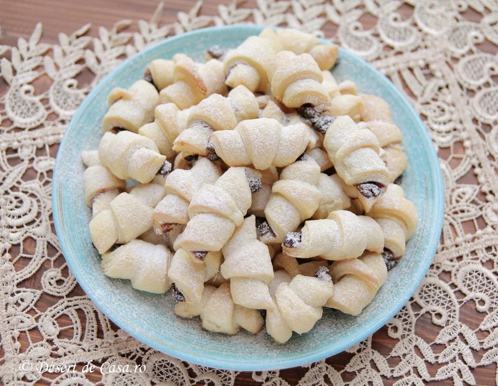 Cornulete fragede cu gem DesertdeCasa.ro Maria Popa
