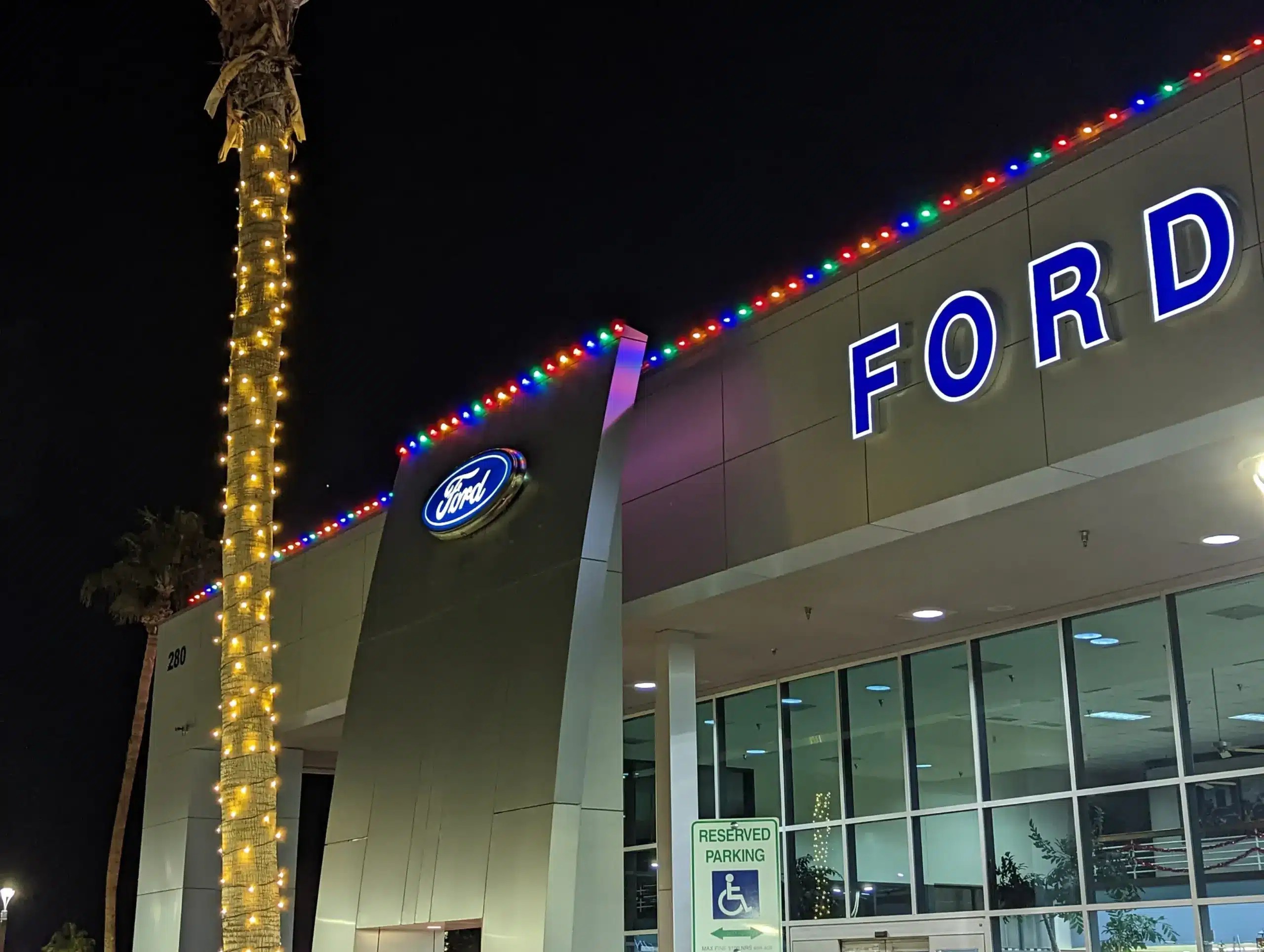 Commercial Holiday Lighting Desert Vista Holiday Lights
