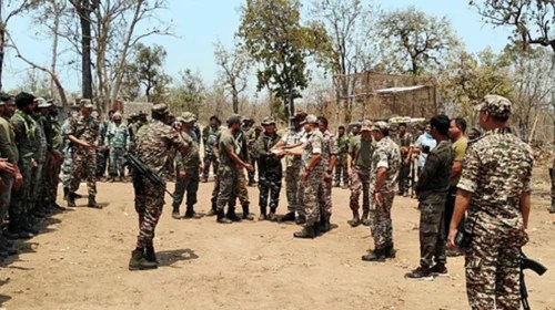 ভারতের ঝাড়খণ্ডে সেনাবাহিনীর সঙ্গে মাওবাদীদের সংঘর্ষ, নিহত ৮