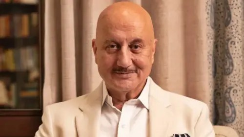 অনুপম খের মুগ্ধ ঋতুপর্ণা সেনগুপ্তের নতুন বাংলা ছবি ‘বেলা’ দেখে