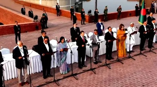 দুর্নীতি দমন ও অর্থনীতির গণতন্ত্রায়নে জোর দিলেন নতুন মন্ত্রিসভার সদস্যরা
