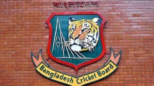 বিসিবি নির্বাচনে স্থিরতা ও ক্রিকেটারদের সুযোগ সুবিধা নিশ্চিতের তাগিদ ইসরাফিল খসরুর