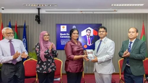 মালদ্বীপের বিশ্ববিদ্যালয়ে বাংলাদেশ হাইকমিশনের বই উপহার, বাড়বে দ্বিপাক্ষিক শিক্ষা ও গবেষণা সহযোগিতা