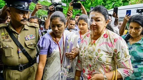 অর্থ আত্মসাতের অভিযোগে শ্রীলঙ্কার সাবেক ফার্স্ট লেডি শিরান্থী রাজাপাকসে গ্রেপ্তার