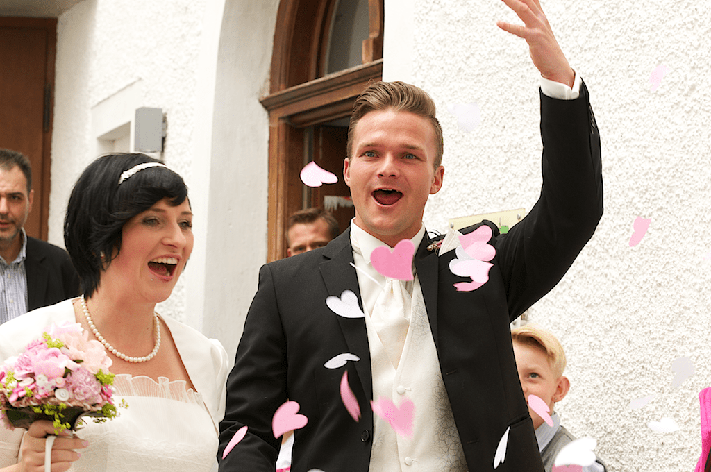 Vintagehochzeit in Bayern Taufkirchen, Vils Hochzeitsfotograf, Baby