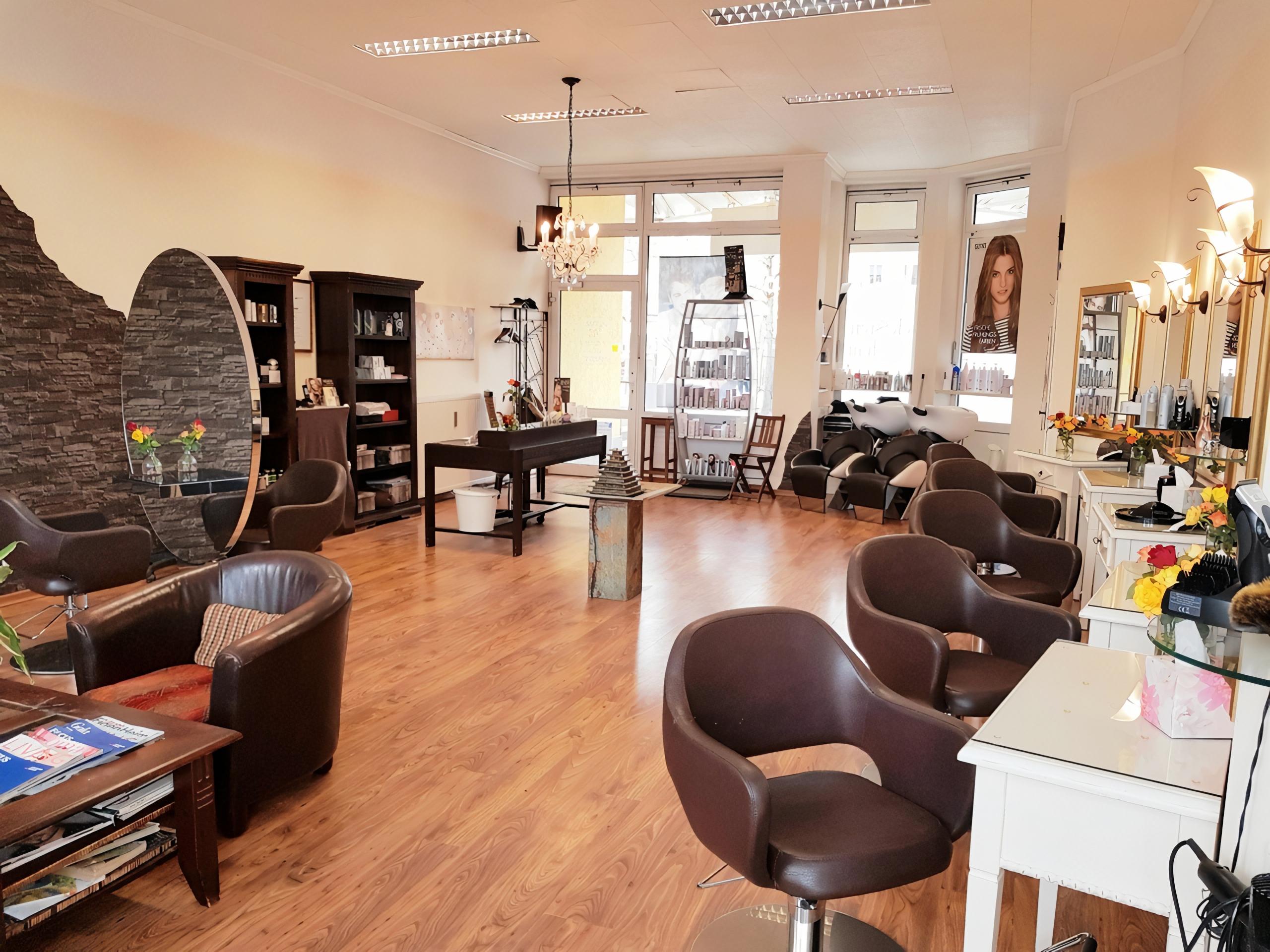 Design in Hair Friseur Meisterbetrieb in München Heimstetten
