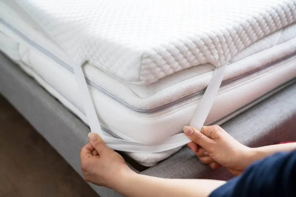 The 4 Best Mattress Toppers for Heavy People (300lbs or more)