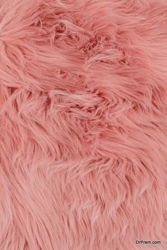 Can I Vacuum a Faux Fur Rug? A