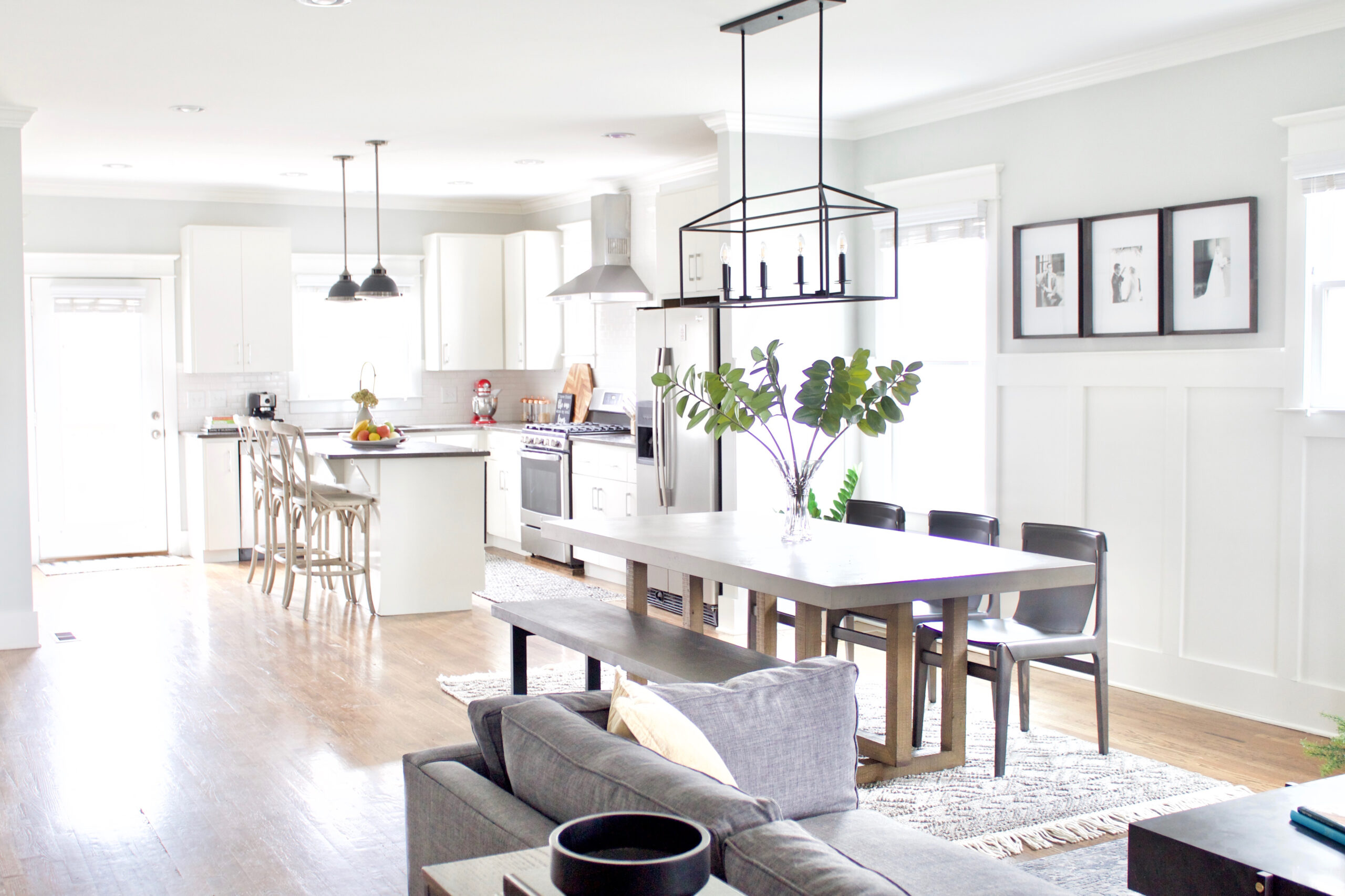 Greenwood Avenue Remodel EatIn Kitchen — design by