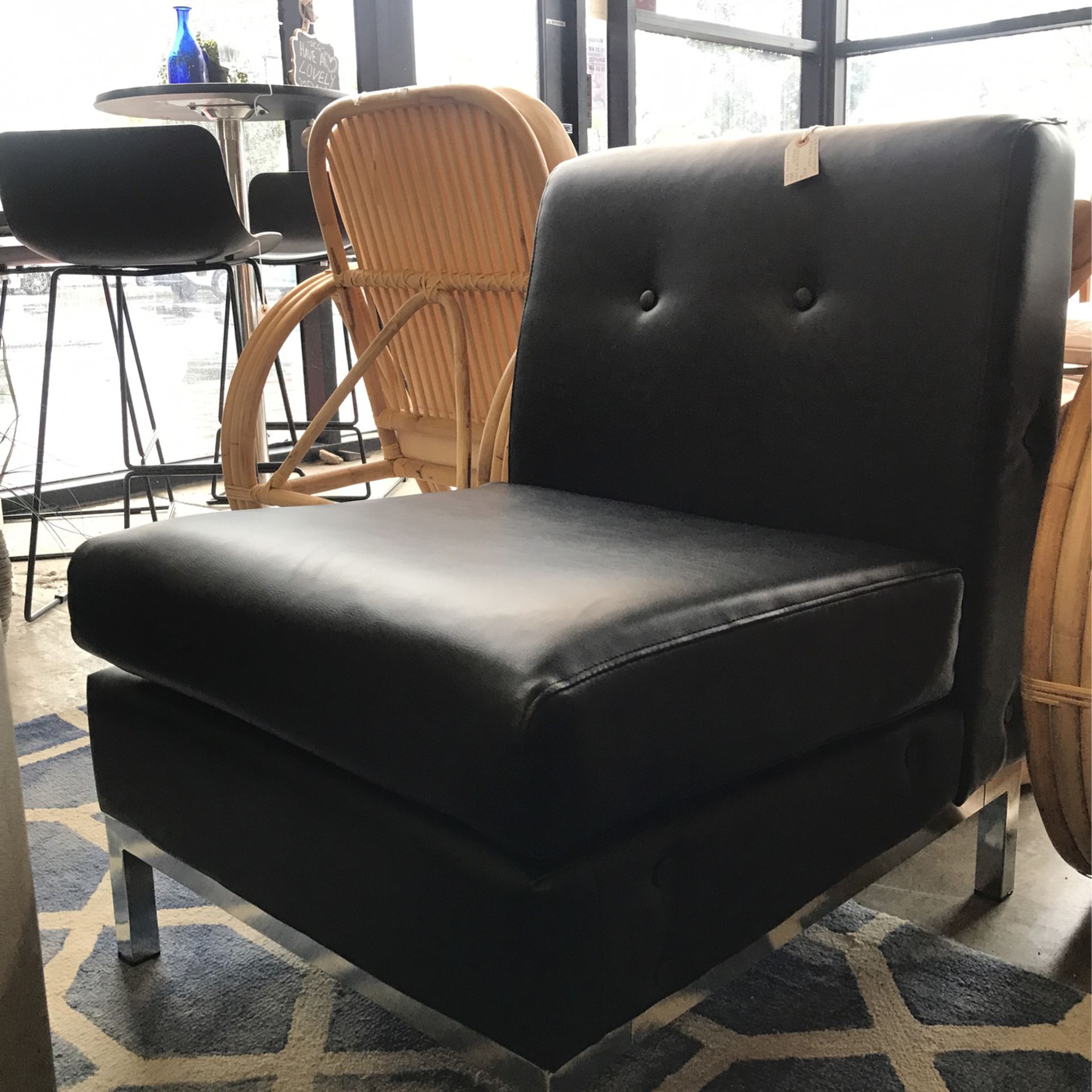 Armless Leather Chair Design Consignment
