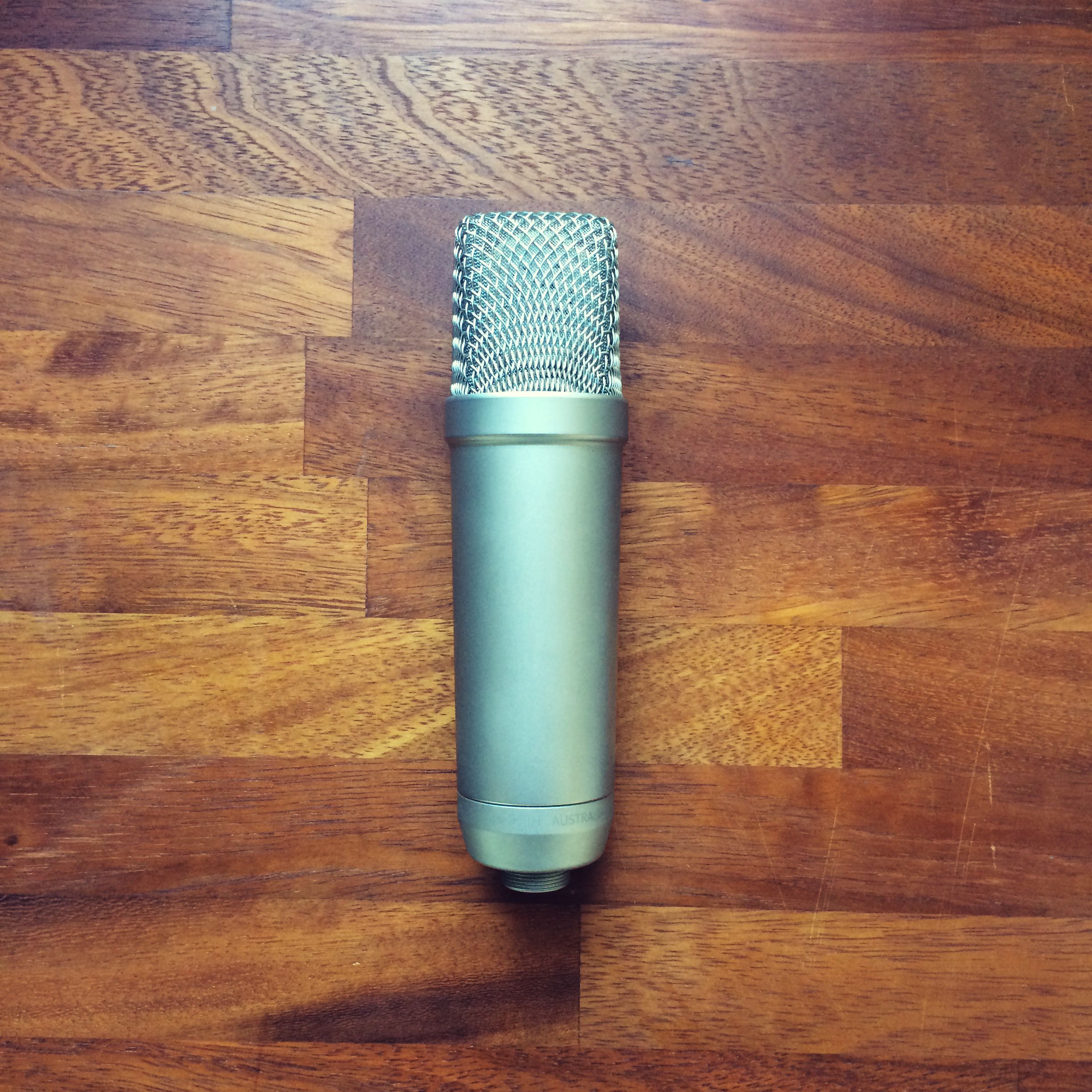 Microphone setup for voice over work Freelance motion designer based