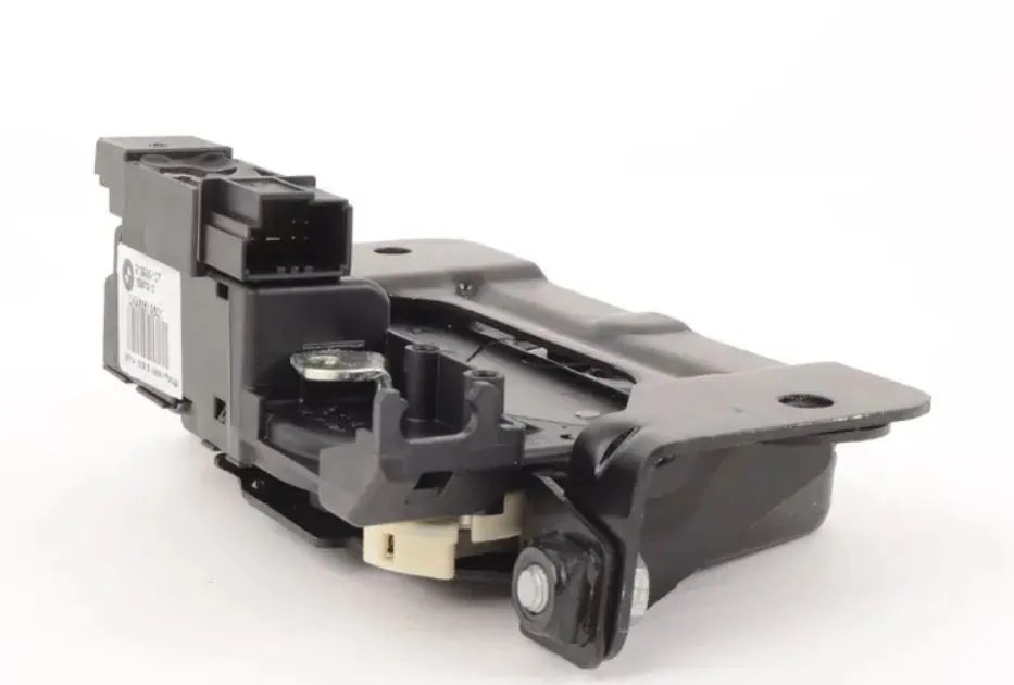 Genuine BMW (51247269544) Boot Lock Actuator Designer Beema