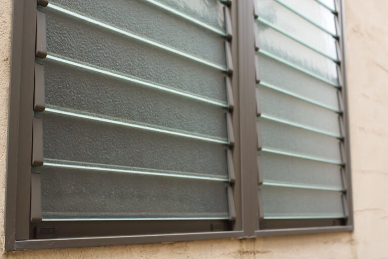 Reasons to Choose Jalousie Windows (Types & Pros and Cons)