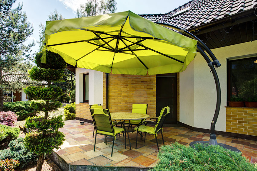 What Is A Cantilever Umbrella (Benefits & How It Works) Designing Idea