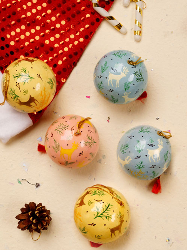 Your Christmas Ornament Shopping Guide For 2021 Design Pataki