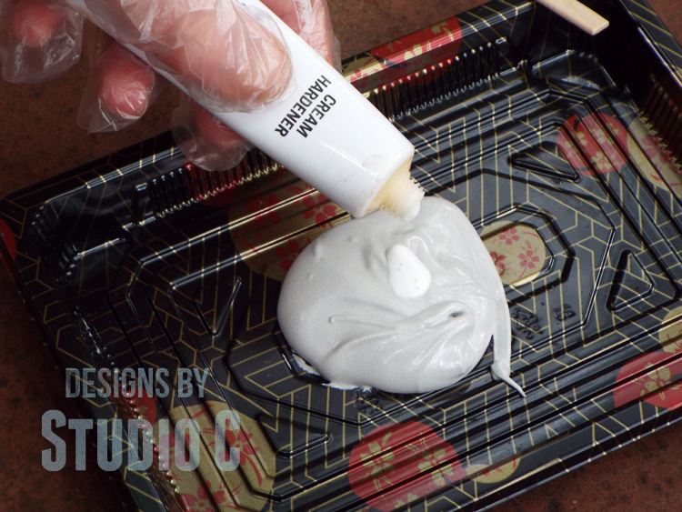 How to Use Bondo to Repair Rusty Holes in Metal