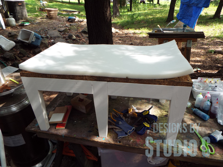 Tie Dying Fabric for a Bench Seat