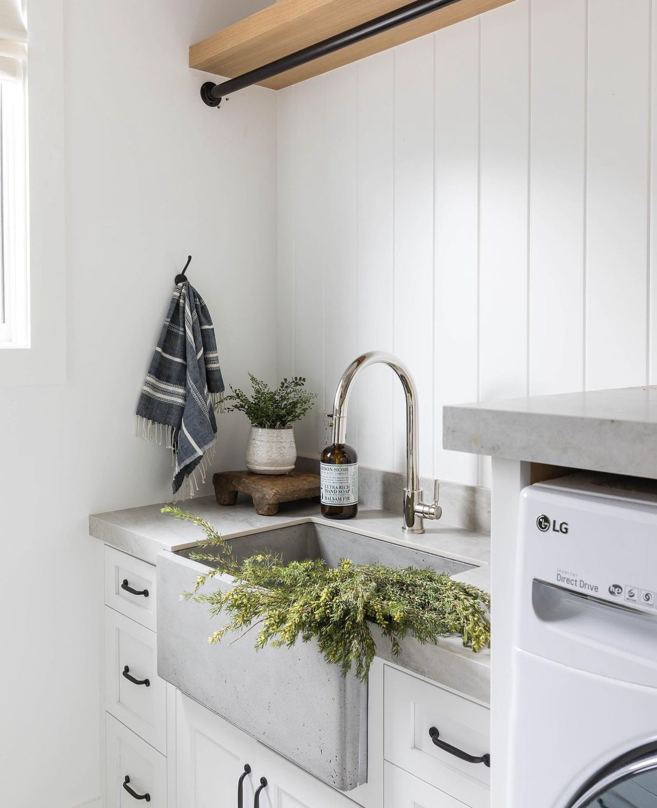 Easy How to Install Vertical Shiplap on a Wall A Full Tutorial