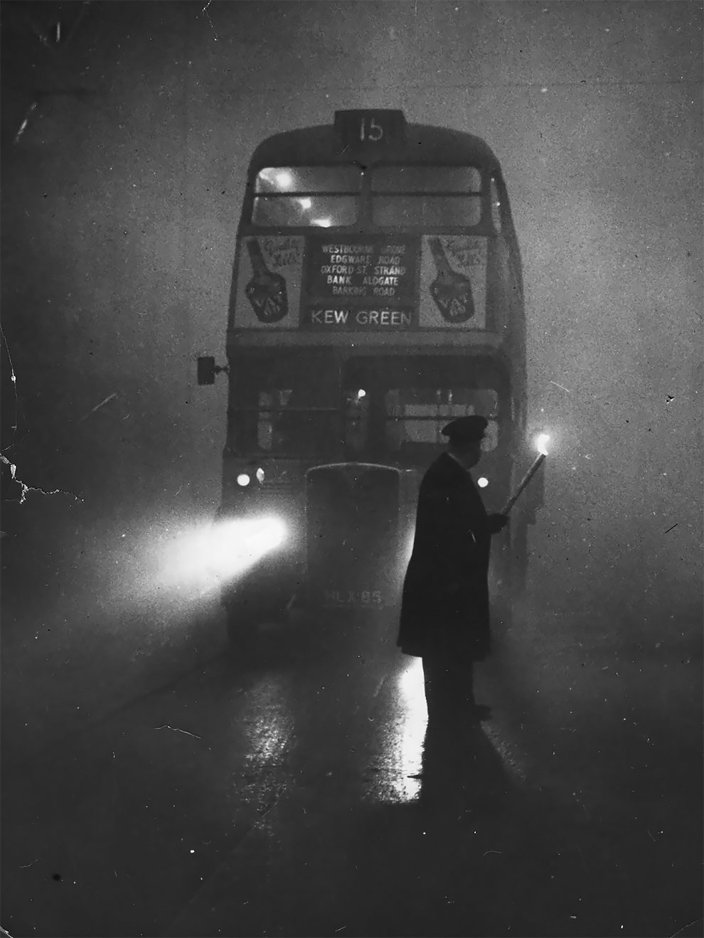 Eerie Black And White Photographs That Show London Fog Scenes From The