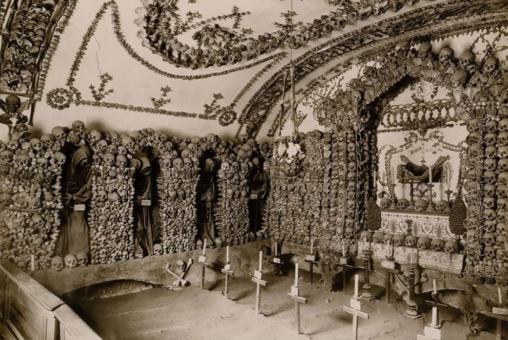 Bone Church of Rome Amazing Vintage Photos Show Inside Rome’s Capuchin