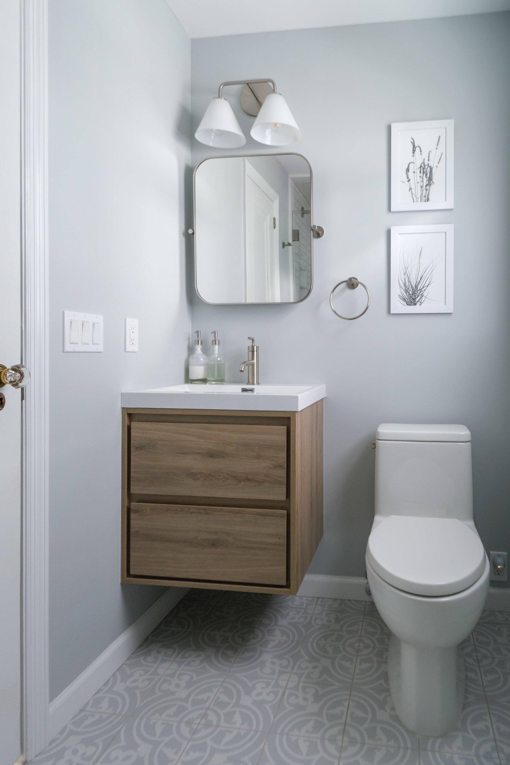 Pelham Modern Bathroom Desire KBD