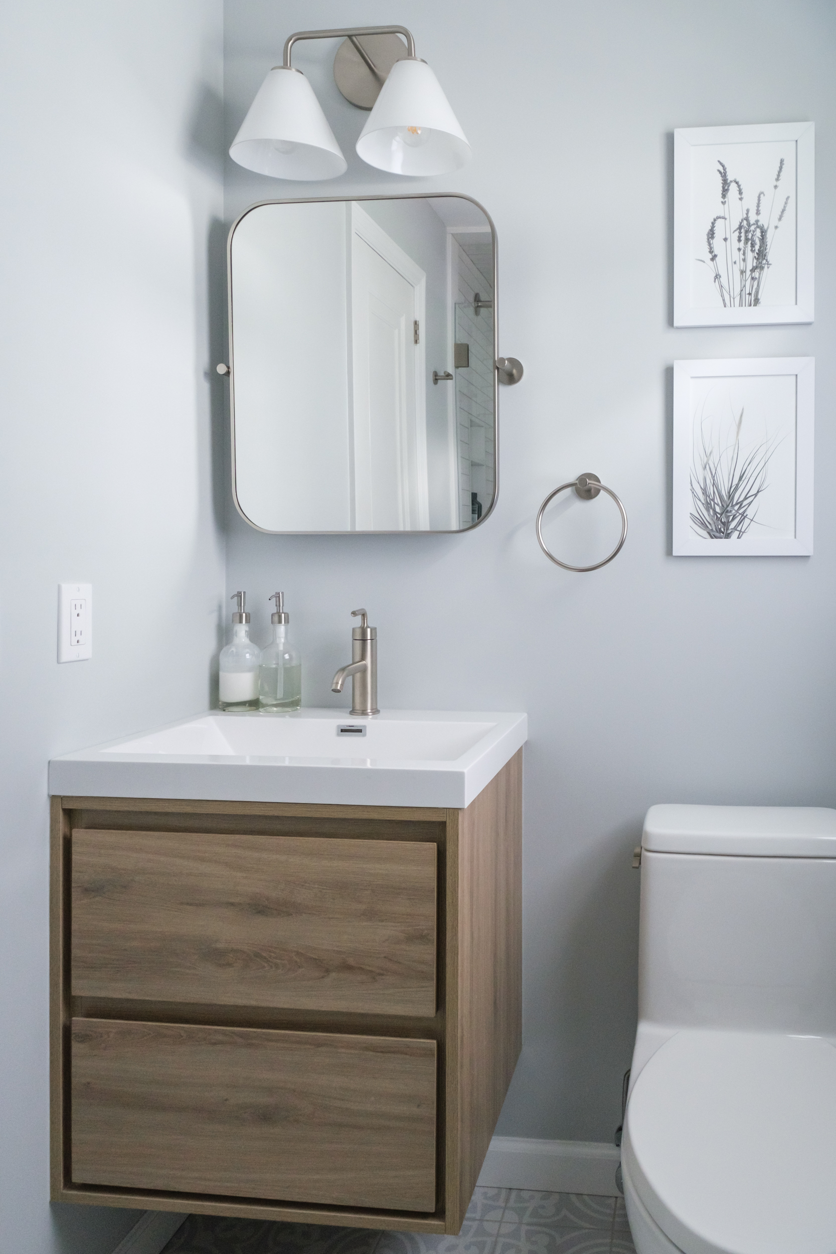 Pelham Modern Bathroom Desire KBD