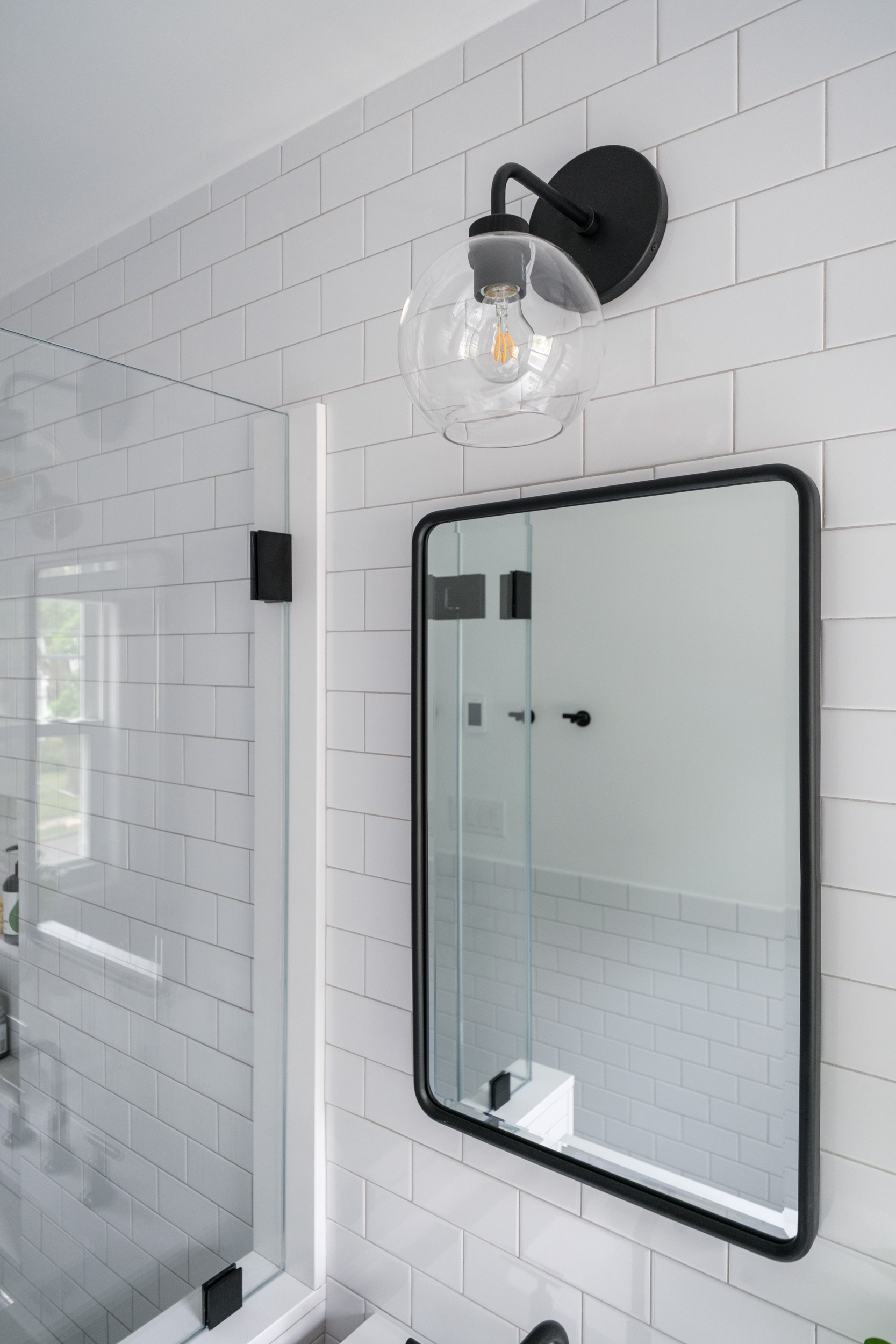 Pelham Modern Bathroom Desire KBD