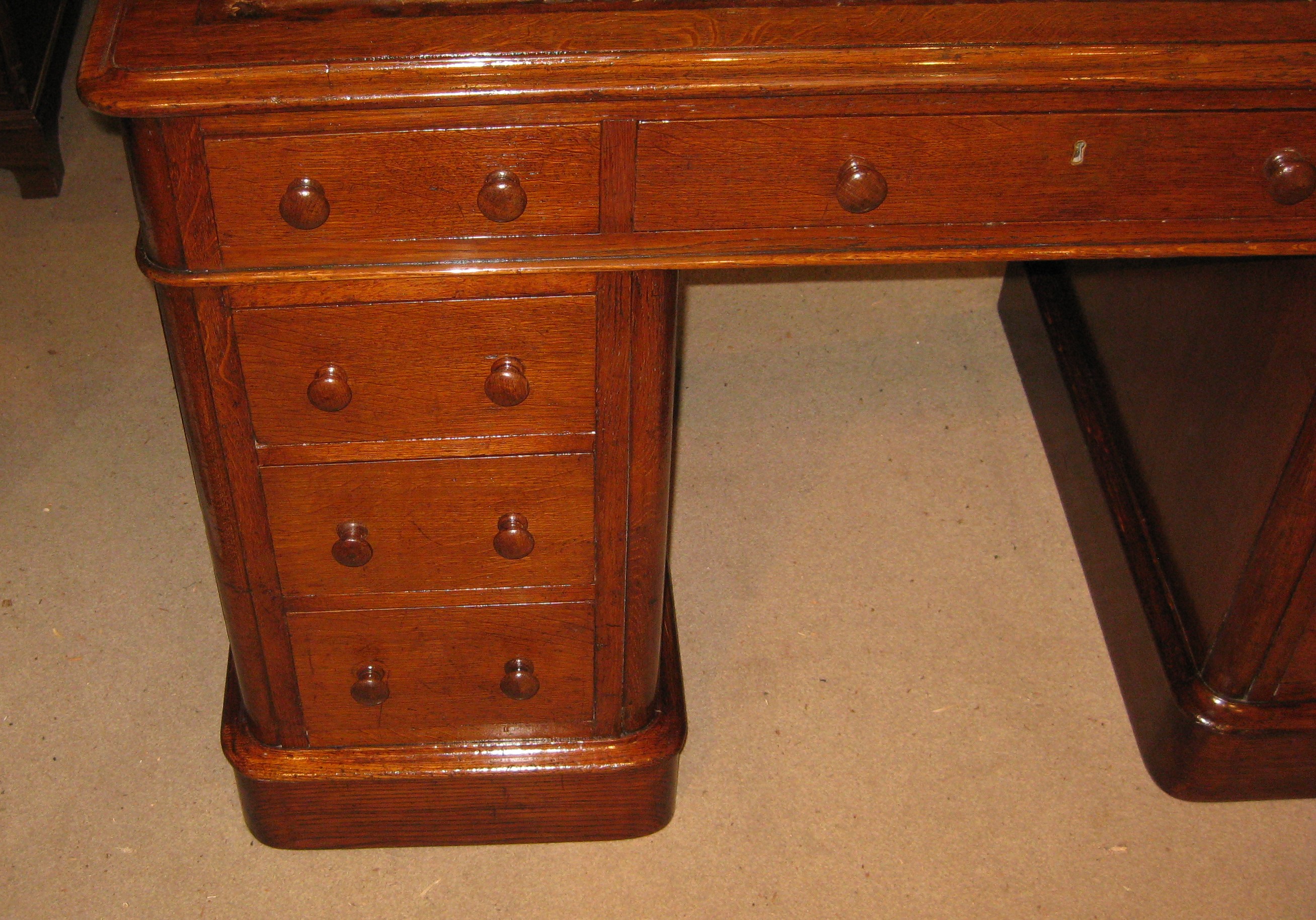 Fine quality Victorian oak pedestal desk. Dorking Desks