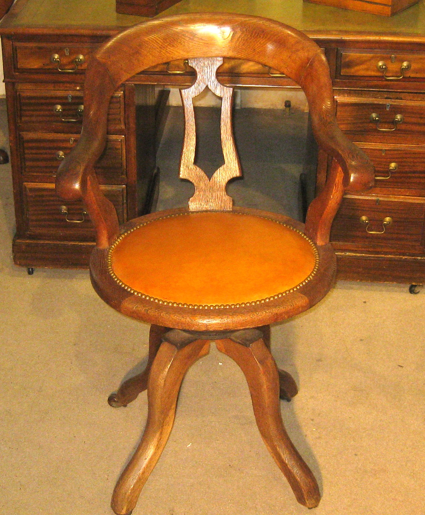 Victorian oak revolving desk chair. Dorking Desks